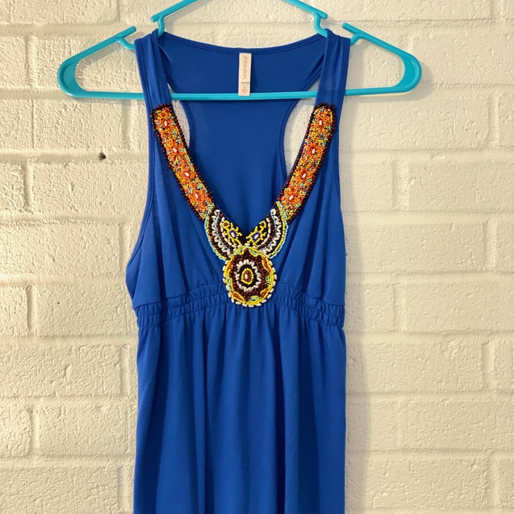 Beaded detail, tank top.